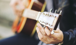 C S Melodies, Hosapete